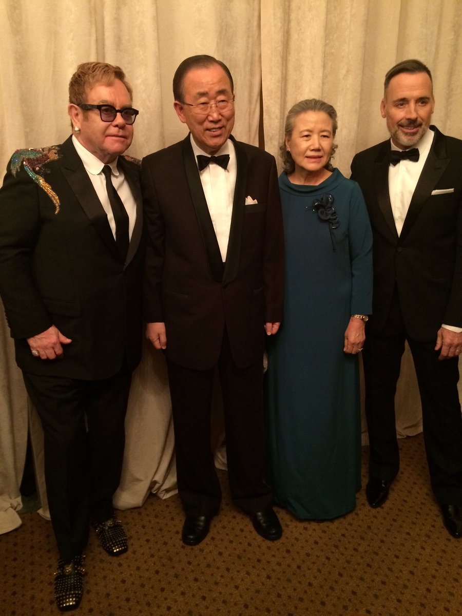 Can you feel the love? #UNSG & his wife meet Elton John & his husband at…