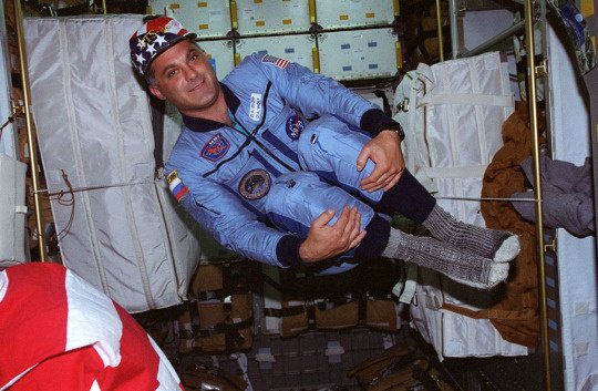 Vote while you float! Learn about space voting:  #VoteUSA #ElectionDay via @NASA…