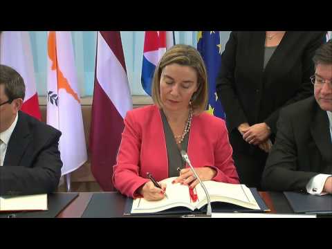 EU and Cuba sign a Political Dialogue and Cooperation Agreement (version ES)