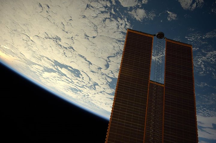 A view from Thomas Pesquet today: “The solar arrays on the International Space S…
