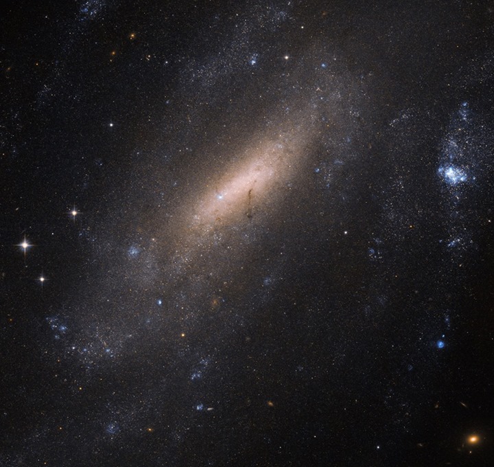 In 1900, the British/South African astronomer Joseph Lunt, at Cape Town Observat…