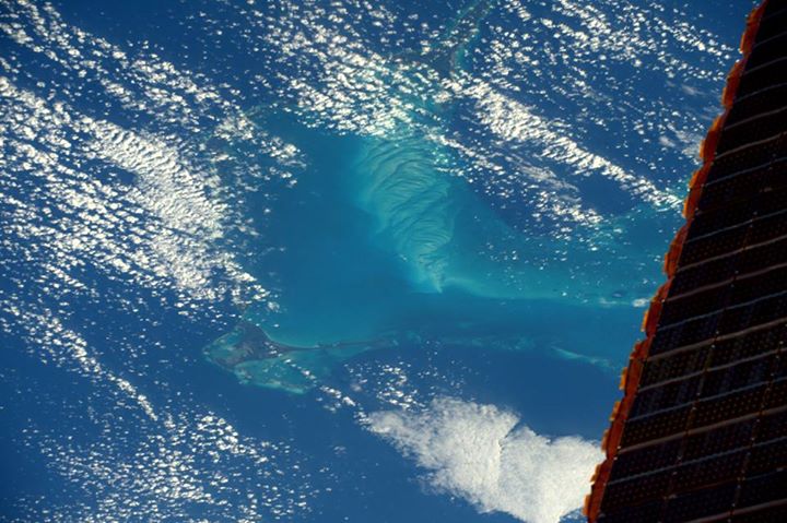 The blue of the sea is never uniform, especially in the Caribbean Sea. Nice cont…