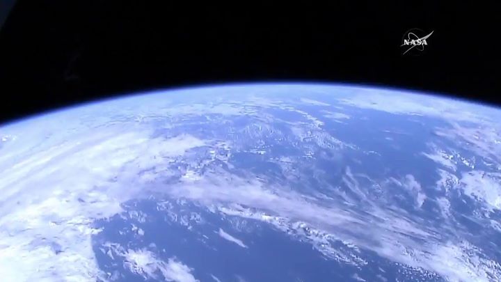 Live HD Earth viewing from the @Space_Station! Go full scree…