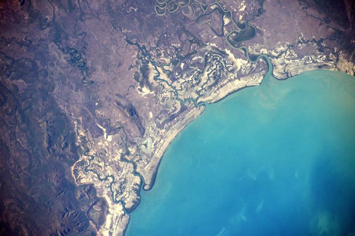 Sunny beaches in Australia. As a Northern European, the idea of Christmas in the…
