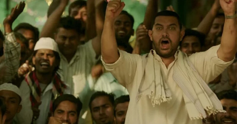 Review : Celebrities Appreciate Aamir Khan Starer Dangal