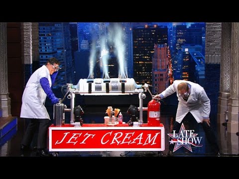 Alton Brown’s Miracle Dessert: Carbonated Pumpkin Spice Ice Cream