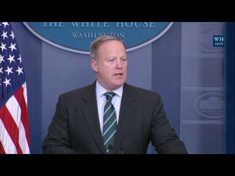 1/25/17: White House Press Briefing