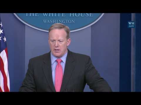 1/31/17: White House Press Briefing