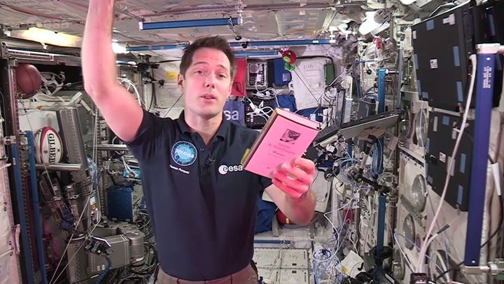 Pilote et astronaute, j’ai aussi été inspiré dans ma jeunesse par Saint-Exupéry …