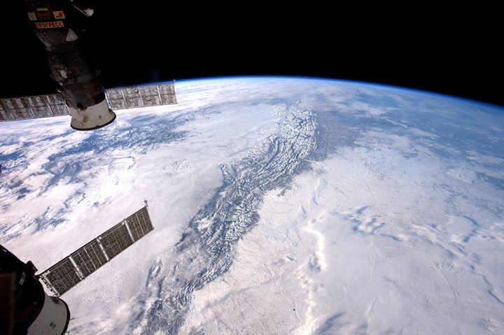 The Rocky mountains are a step too high – even for the clouds to cross