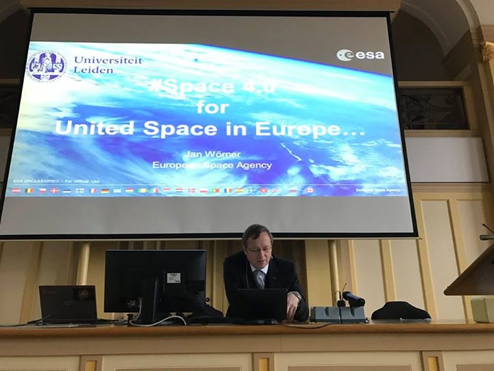 ESA Director General Jan Woerner spreading the word this morning about Space 4.0…