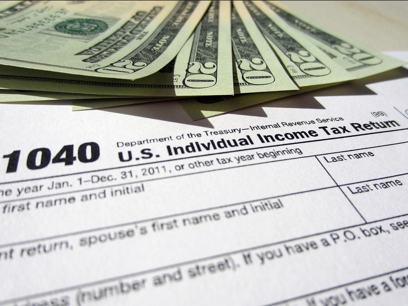 Check out these @IRSnews suggestions before filing your taxes this year:  …