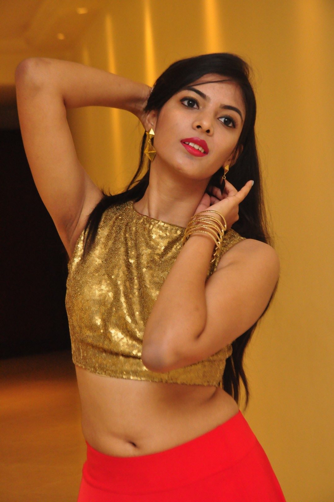 Super Sexy Photo Stills of South Actress Kushbu | Cinema World