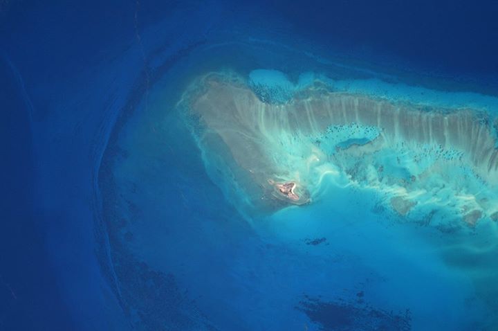 Vous cherchiez l’île déserte parfaite ? La voilà ! Perdue au milieu de l’océan I…