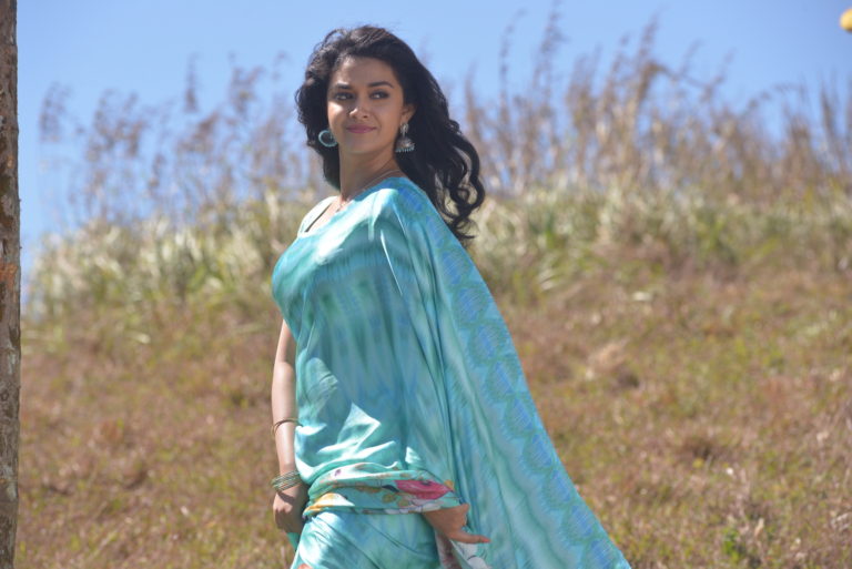 Brand New Stills From Nenu Local | Nani | Keerthy Suresh