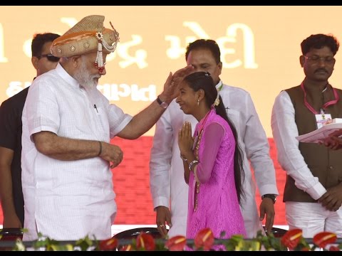 PM Narendra Modi at inauguration of several Government projects, Silvassa (Dadra and Nagar Haveli))
