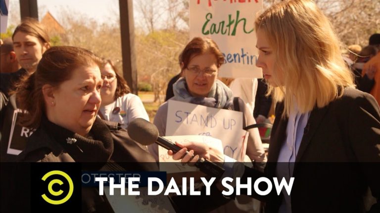 How to Spot a Paid Liberal Protester: The Daily Show