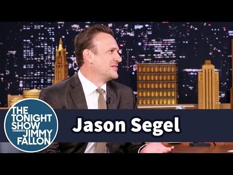 Wicked Injury Tales w/ Charlie Hunnam, Rupert Friend & Demi Lovato