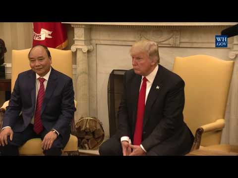 President Trump Meets with Prime Minister Nguyen Xuan Phuc