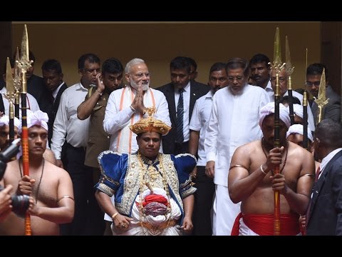 PM Narendra Modi visits Sri Dalada Maligawa Temple, Sri Lanka