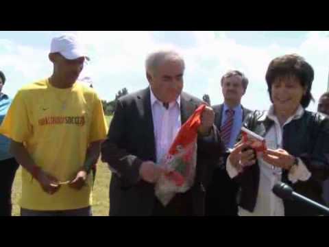 IMF’s Strauss-Kahn Joins the Team