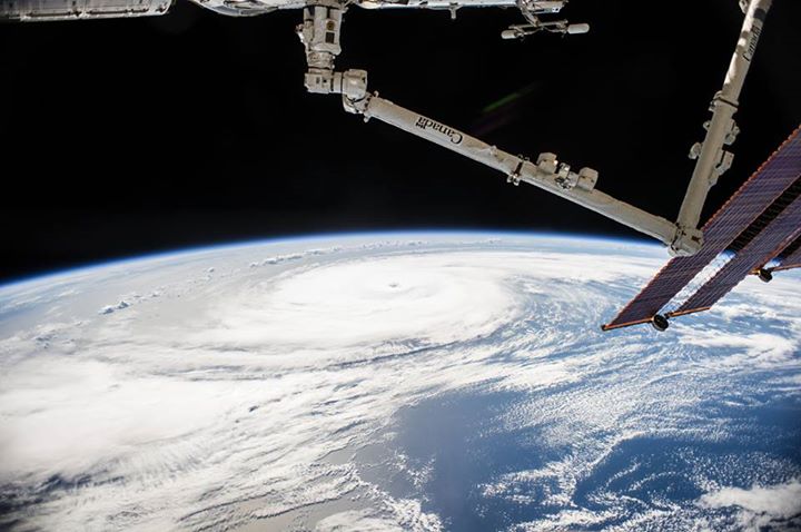 SpaceX’s Dragon cargo craft is slated to launch June 1, carr…