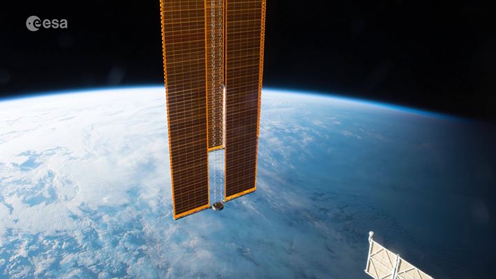 Short sprint over the clouds with Solar Panels – sounds like a modern art painti…