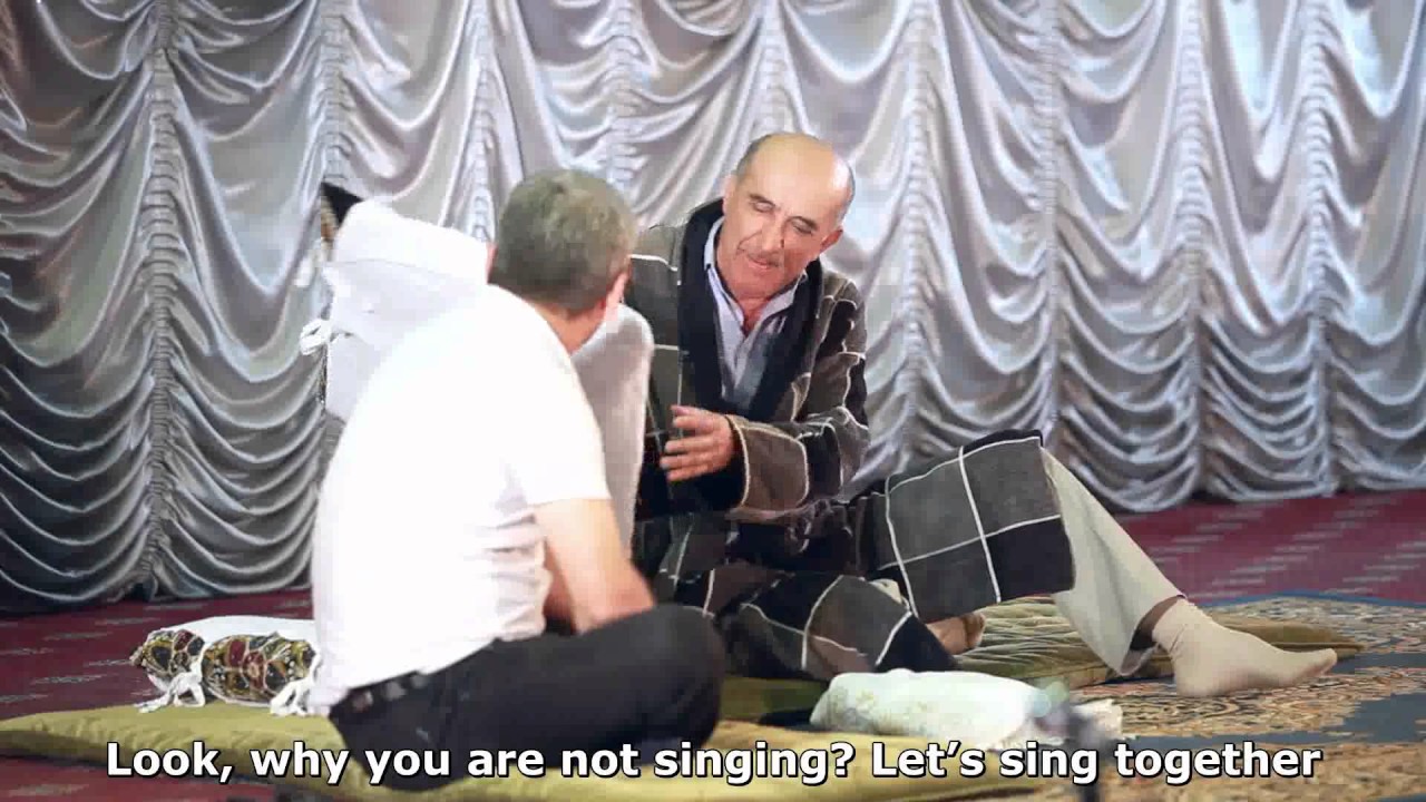 Mobile theater in Tajikistan campaigns against the informal economy