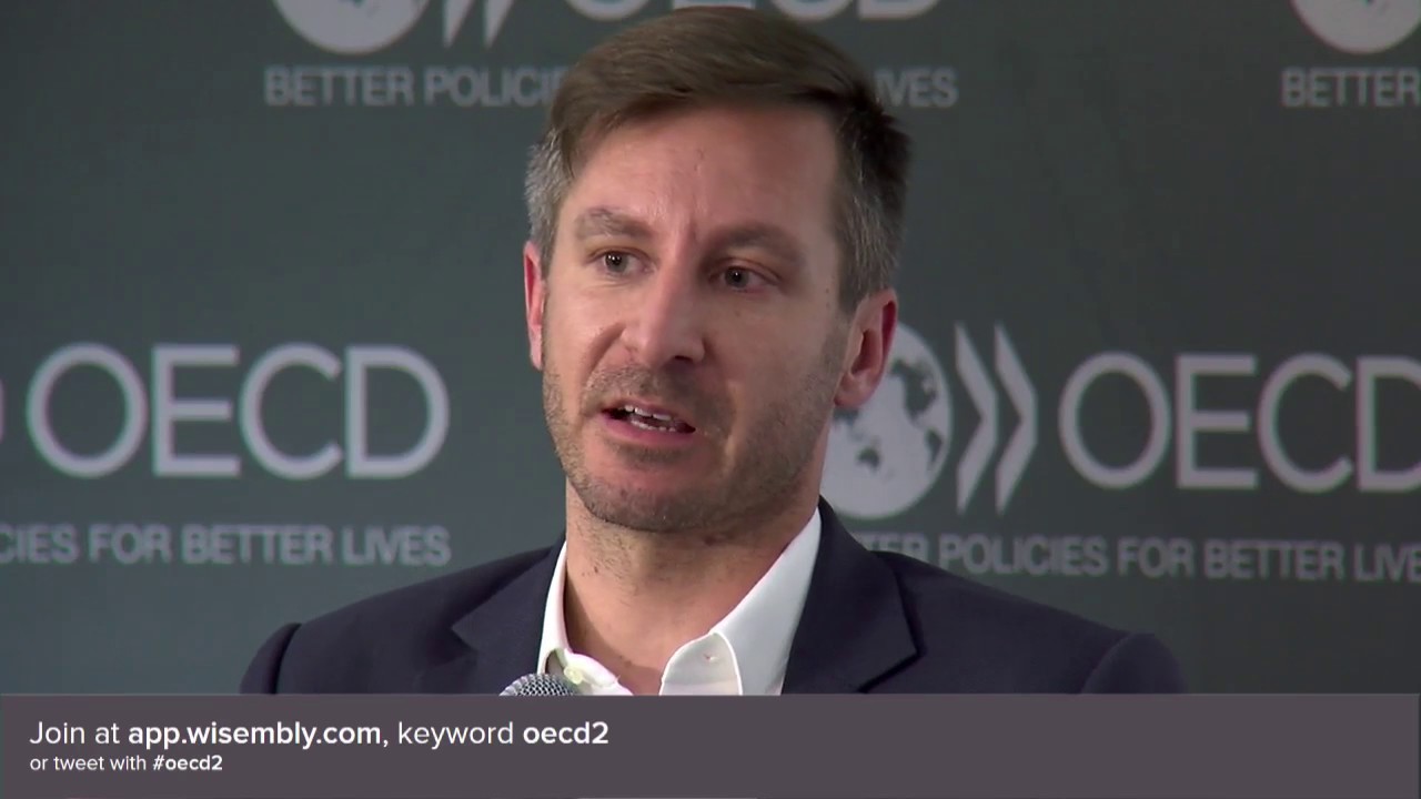 OECD Forum 2017 – Five-Generation-Workplace From Baby Boomers to Gener…