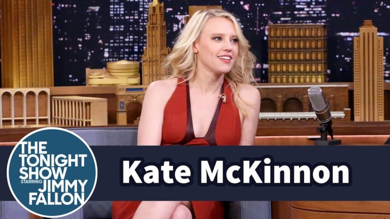 Kate McKinnon Hammered a Bunch of Holes into SNL’s Office Walls