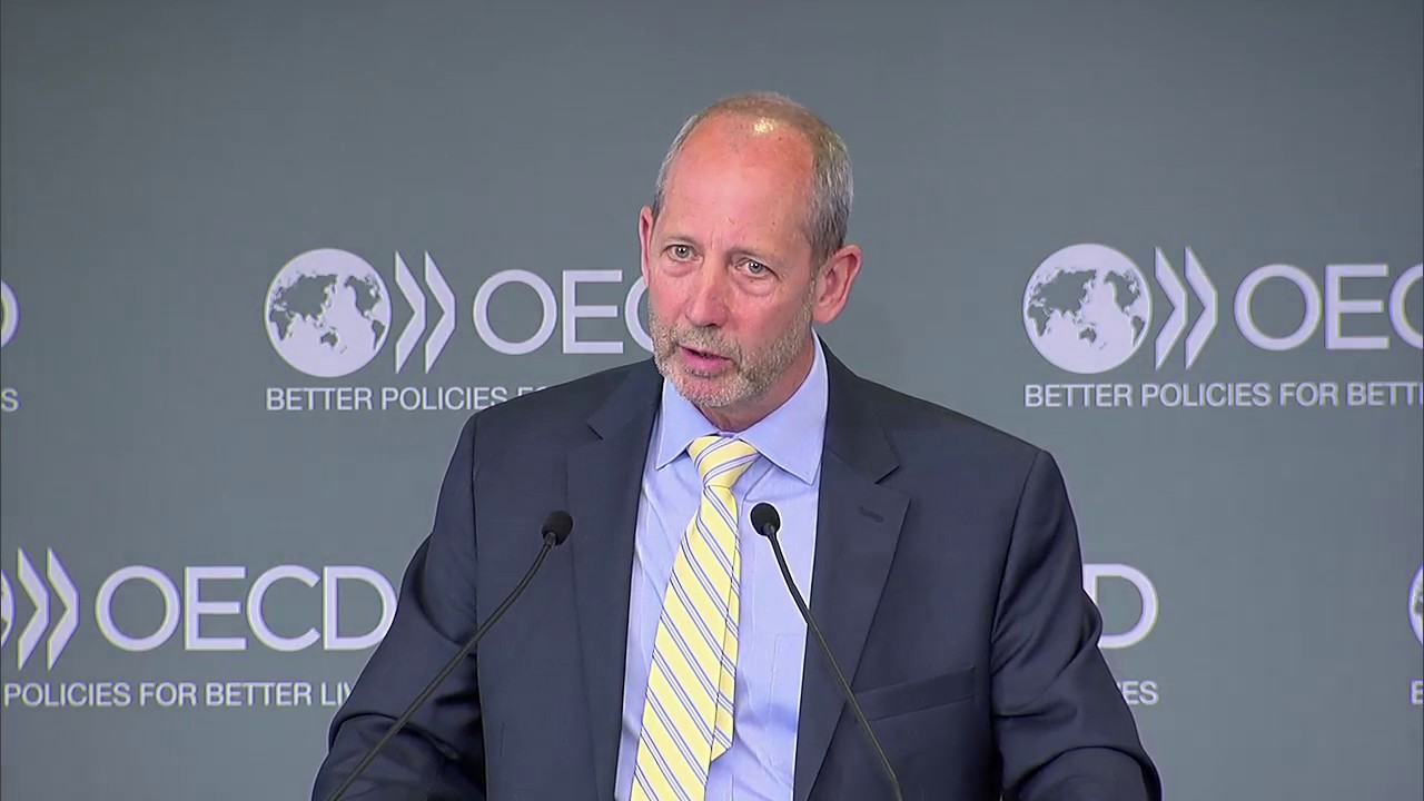 OECD Forum 2017 – It Takes Two to Tango: Trade & Social Protection pol…