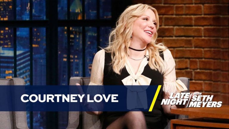 Courtney Love Will Co-Write a Memoir Using Her Wikipedia Page