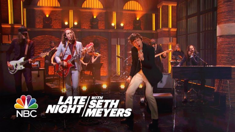 Cage the Elephant: “Whole Wide World”