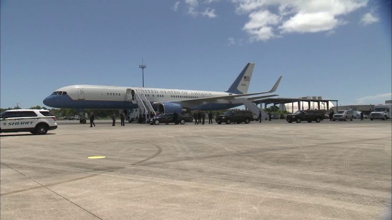 Vice President Pence Arrives for Visit at NASA’s Kennedy Space Center