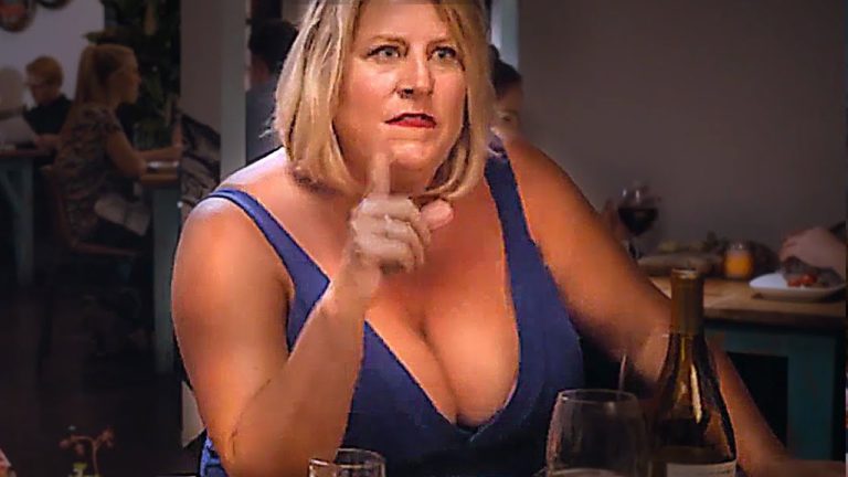 FUN MOM DINNER Trailer (Comedy – 2017) Toni Colette