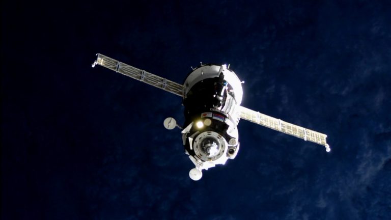 Expedition 52-53 Crew Docks to the Space Station