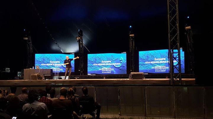 The massive Bluedot Festival is now on at Jodrell Bank, Cheshire, United Kingdom…