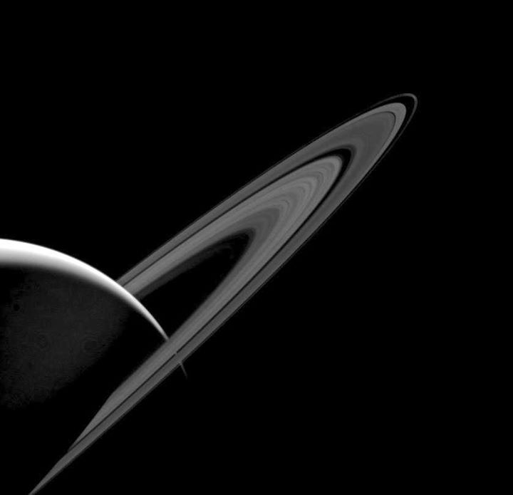 Meanwhile at  #Saturn, yesterday’s ring plane crossing was successful. Nine rema…