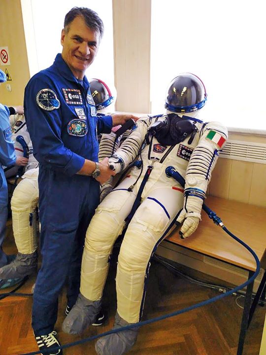 “Hello, nice to work with you!” says ESA astronaut Paolo Nespoli this evening. “…