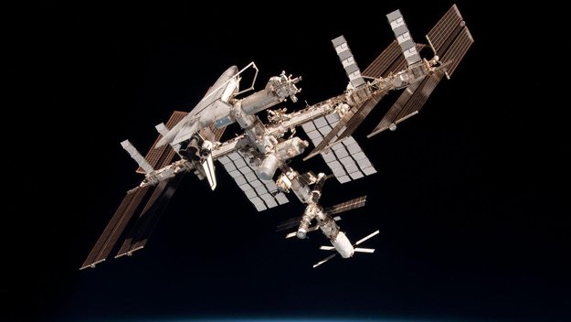 The story behind Paolo’s Space Station photos