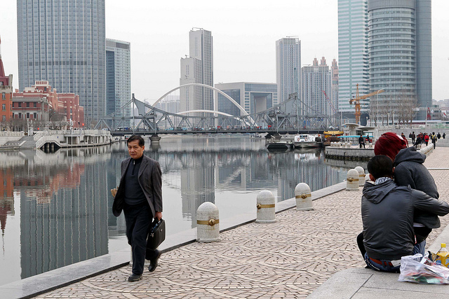 Foreign exchange risk: How a liquidity facility could help