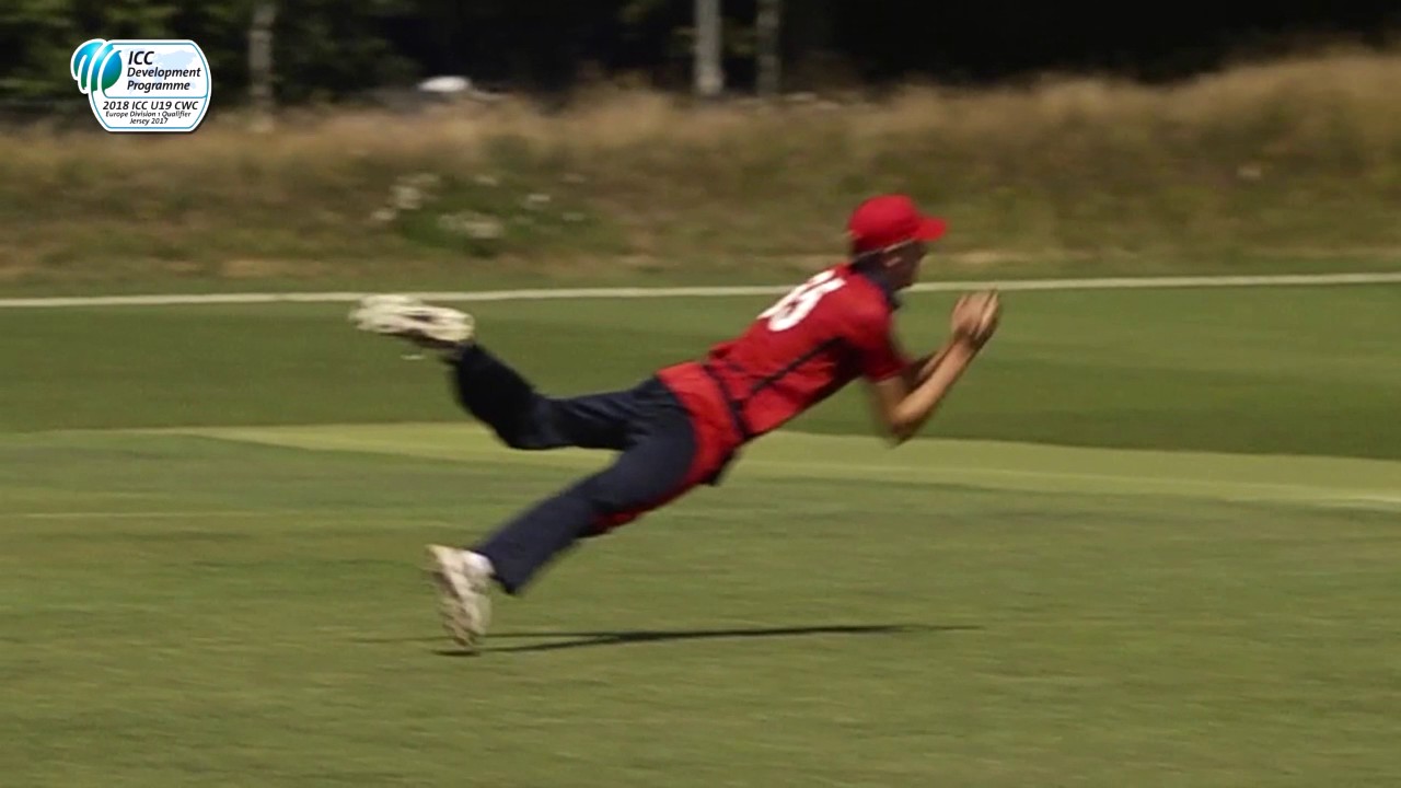 Stunning slips catch by Jersey’s Matthew Donaldson