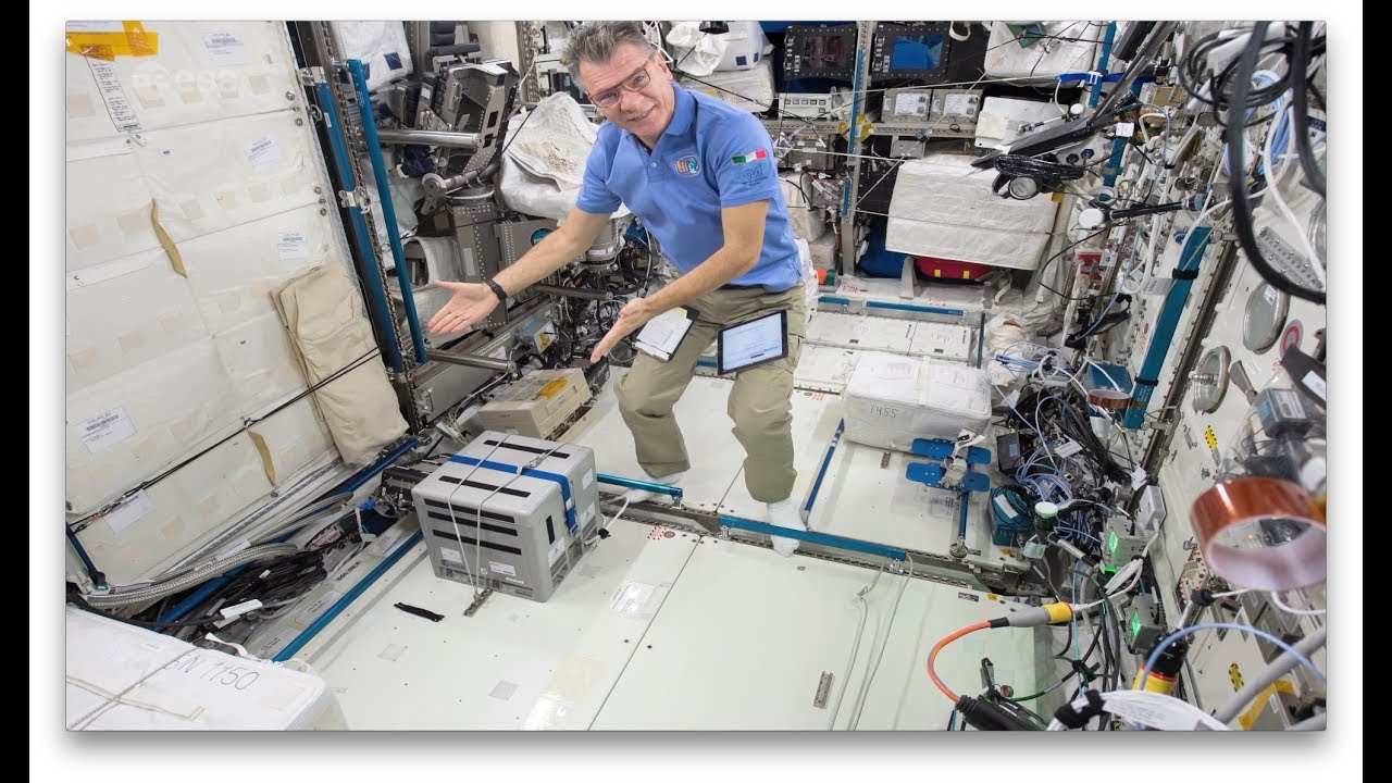 Paolo prepares Kubik (timelapse)