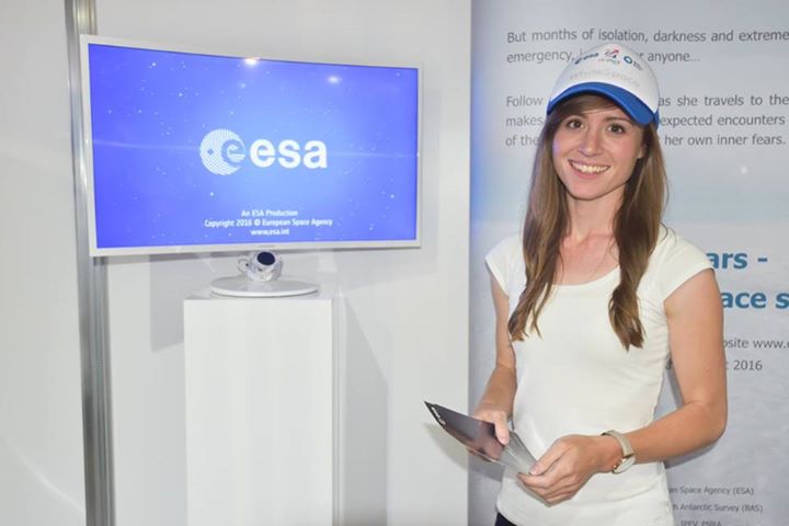 ESA-sponsored medical doctor Beth Healey ‘donates’ the International Space Stati…
