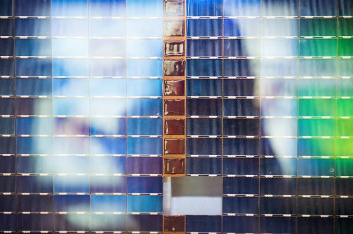 A deceptively valuable wall hanging: this section of the NASA–ESA Hubble Space T…