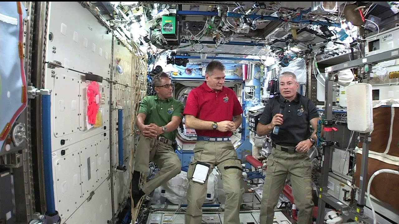 Space Station Crew Members Discuss Life in Space with the Media