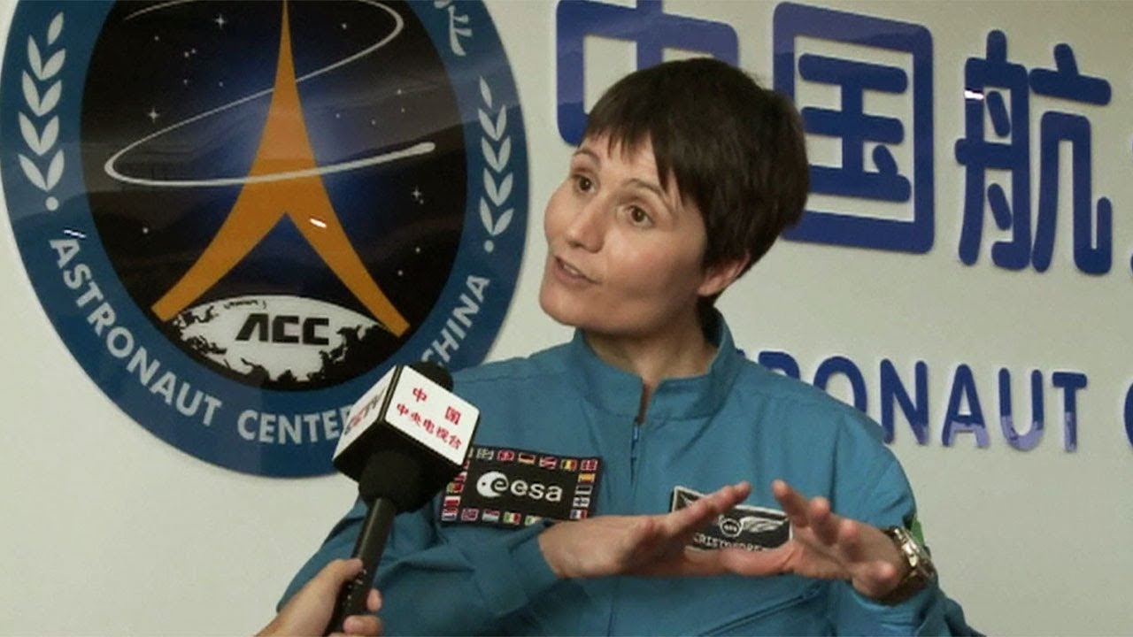 ESA Samantha Cristoforetti gets to try our her Chinese skills in this video…Ha…