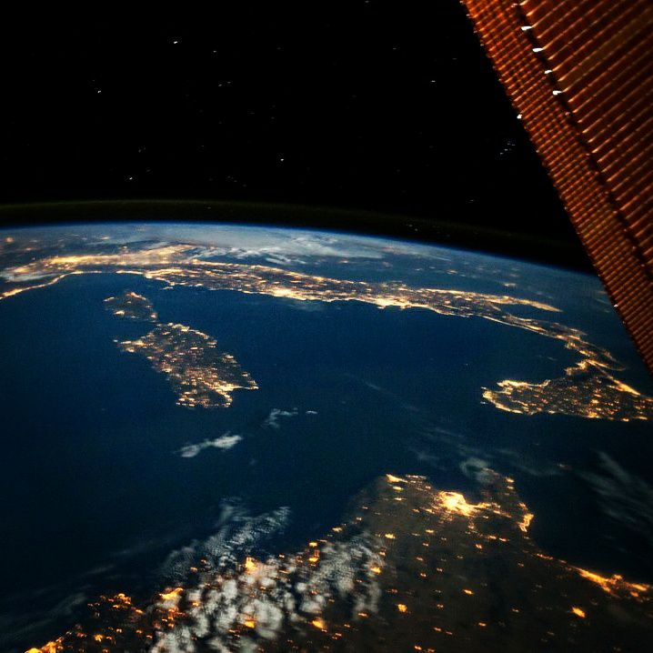 There’s no place like home!L’Italia di notte… Una vista che non stanca mai! 
I…