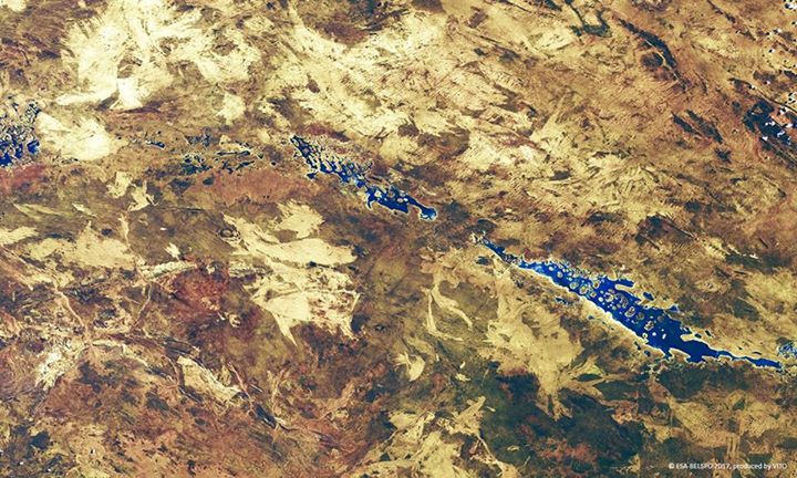 Seen by ESA’s  #Proba V on 9 February, a 500 km long chain of salt lakes stretch…