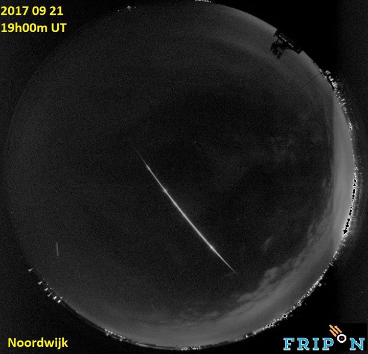 A bright fireball – sometimes called a ‘shooting star’ – occurred over the Nethe…